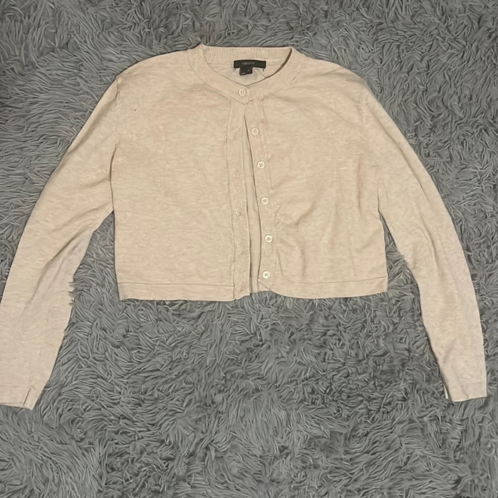 Forever 21 cream cropped sweater